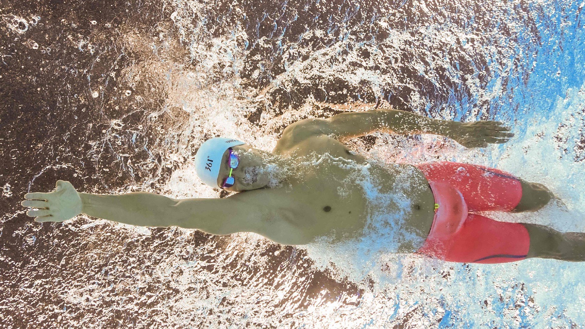 精彩纷呈的中超季后赛激烈角逐中，中超季军之战